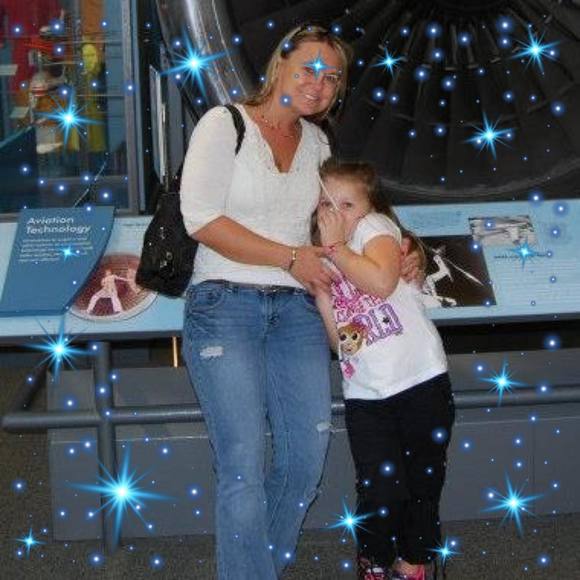 Meet your Posher, Tracy - Picture 1 of 1